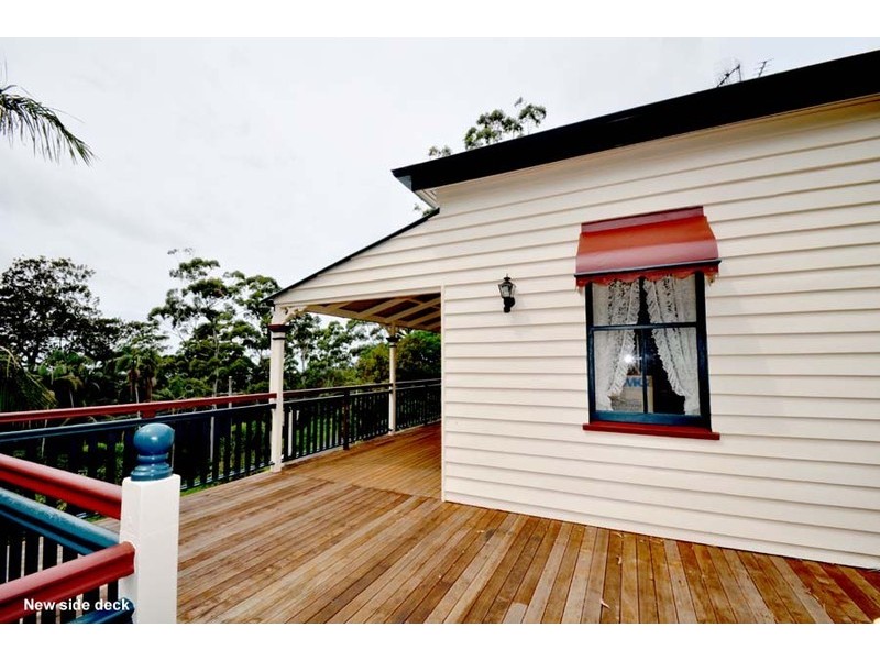 2 Areca Court, Eagle Heights QLD 4271