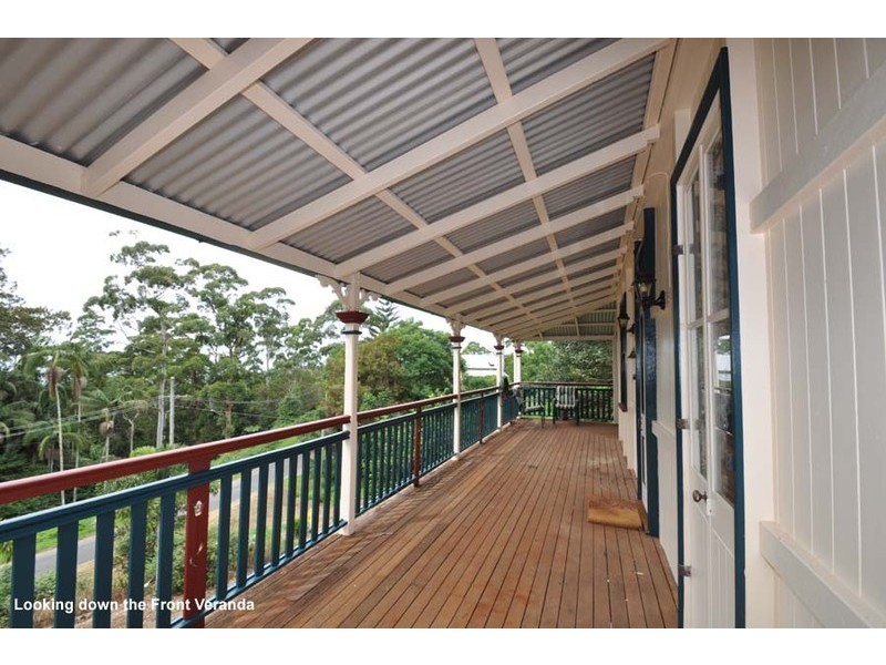 2 Areca Court, Eagle Heights QLD 4271