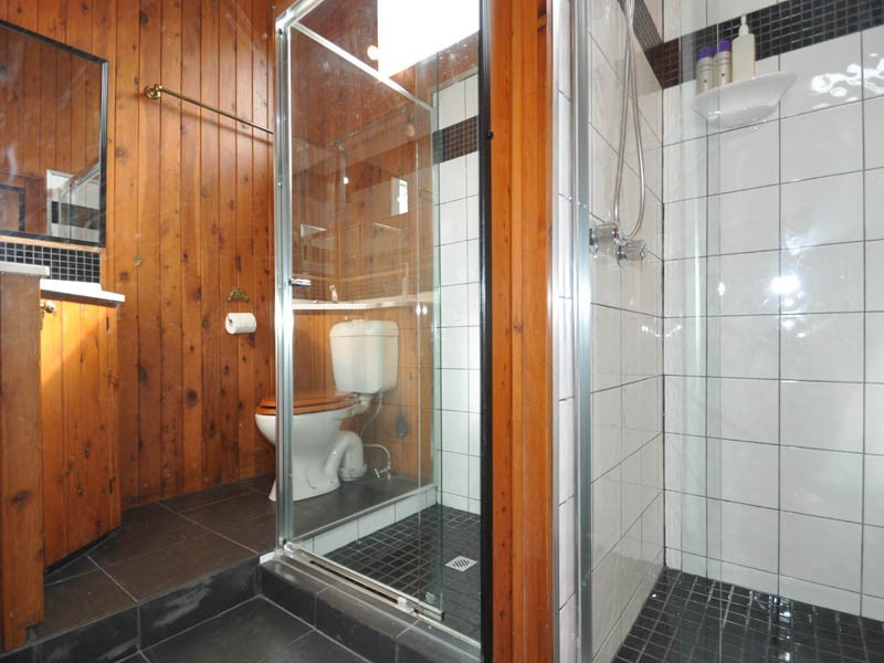 2 Areca Court, Eagle Heights QLD 4271