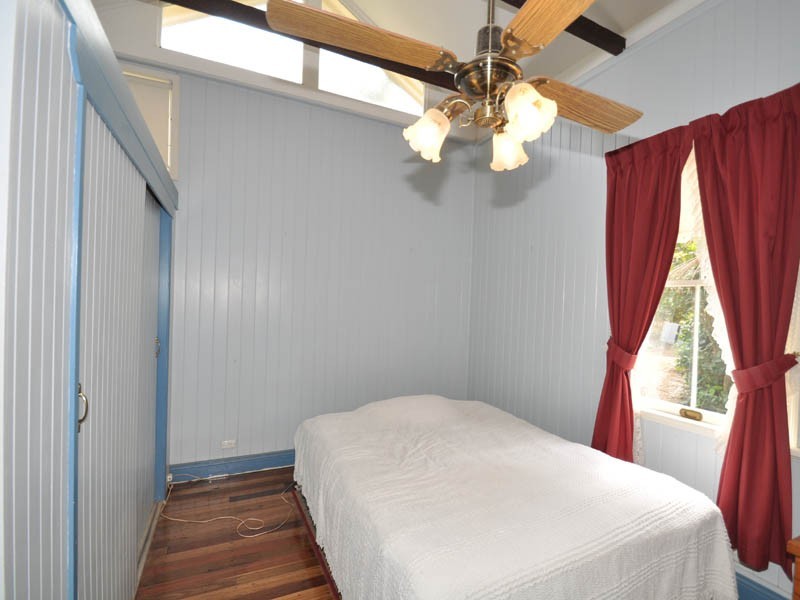 2 Areca Court, Eagle Heights QLD 4271