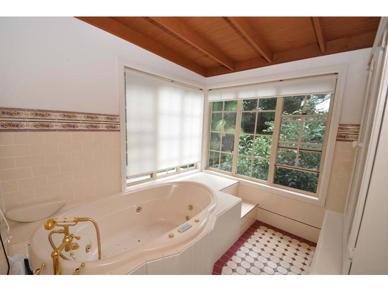 37 Coleman Square, North Tamborine QLD 4272