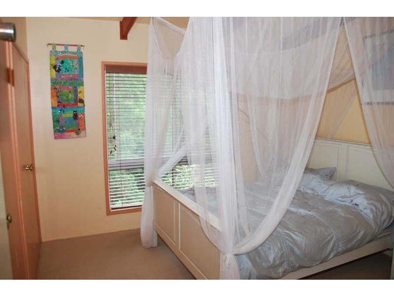 9  Rainer Court, Eagle Heights QLD 4271