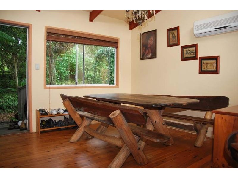 9  Rainer Court, Eagle Heights QLD 4271