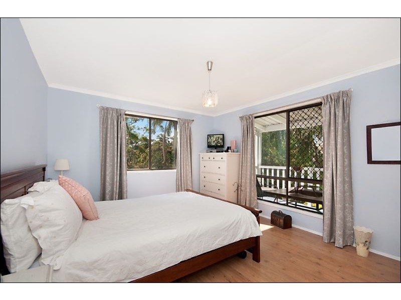 10 Rainer Drive, Eagle Heights QLD 4271