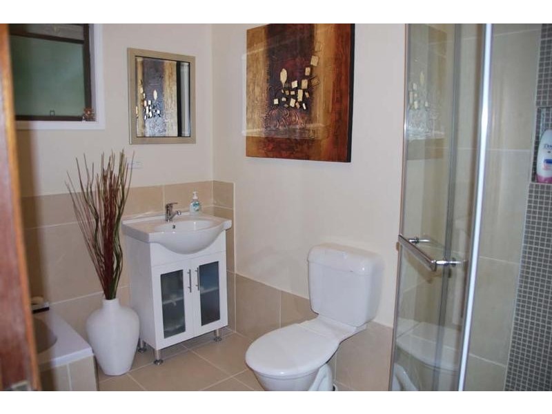 10 Rainer Drive, Eagle Heights QLD 4271