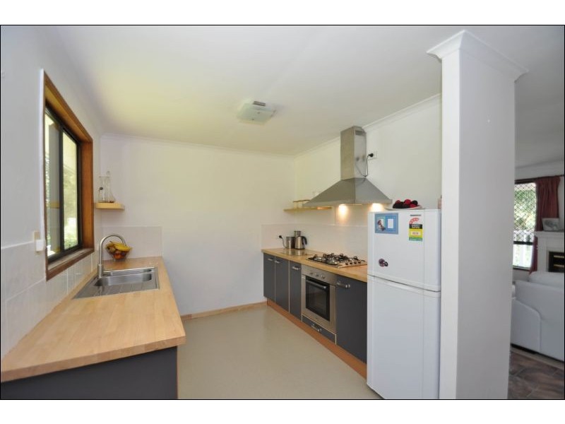 10 Rainer Drive, Eagle Heights QLD 4271