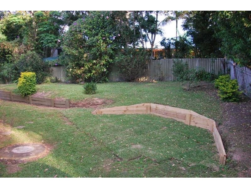 10 Rainer Drive, Eagle Heights QLD 4271