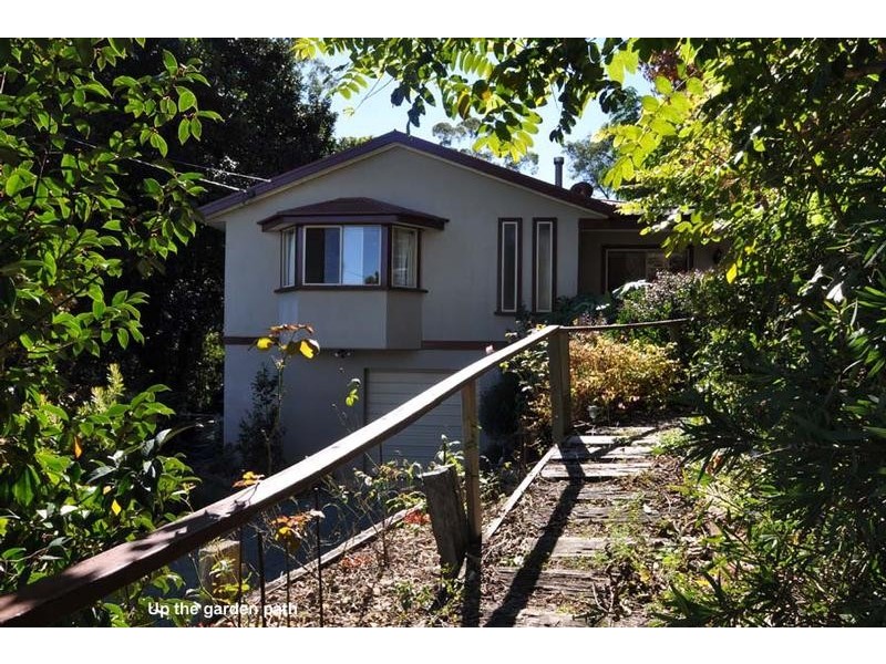 14 Mayon Court, Eagle Heights QLD 4271