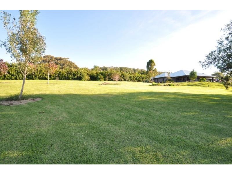 40  Main Western Road, North Tamborine QLD 4272