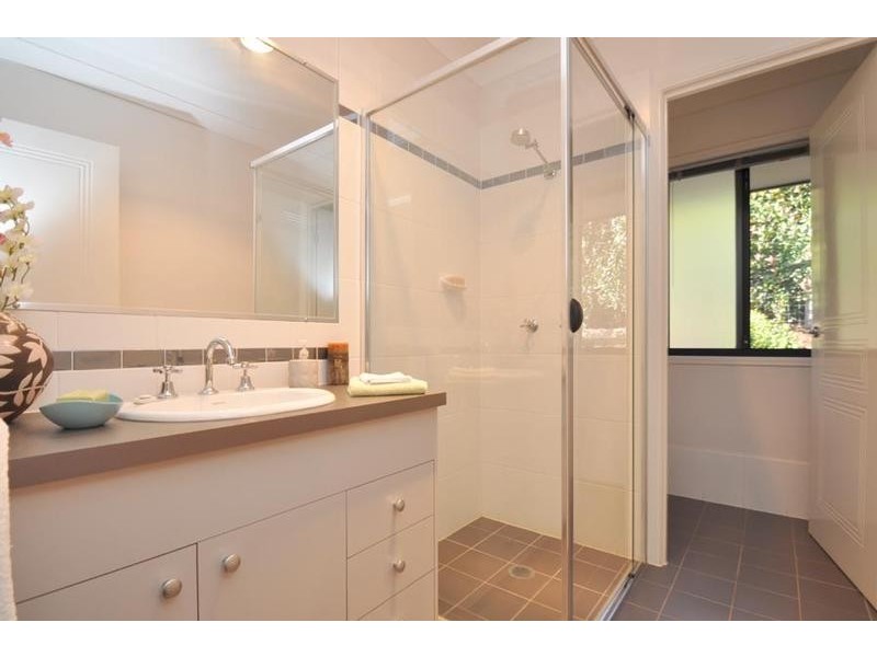 40  Main Western Road, North Tamborine QLD 4272