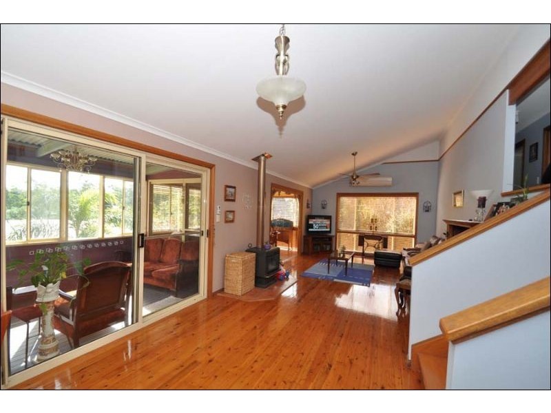 Eagle Heights QLD 4271