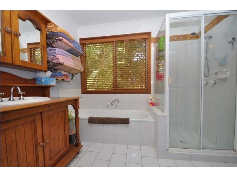 Eagle Heights QLD 4271