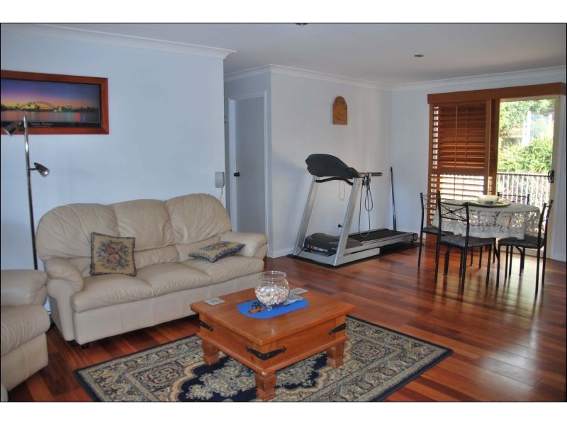 116 Contour Road, Eagle Heights QLD 4271