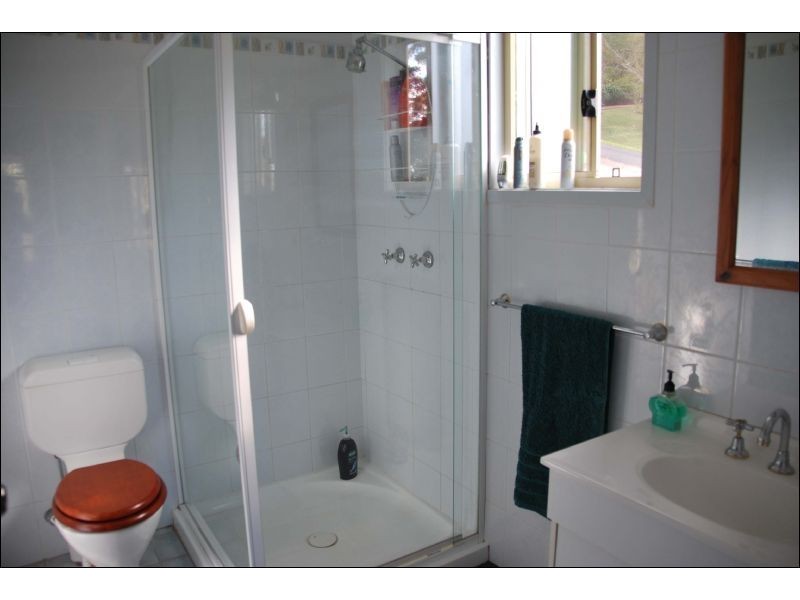 116 Contour Road, Eagle Heights QLD 4271