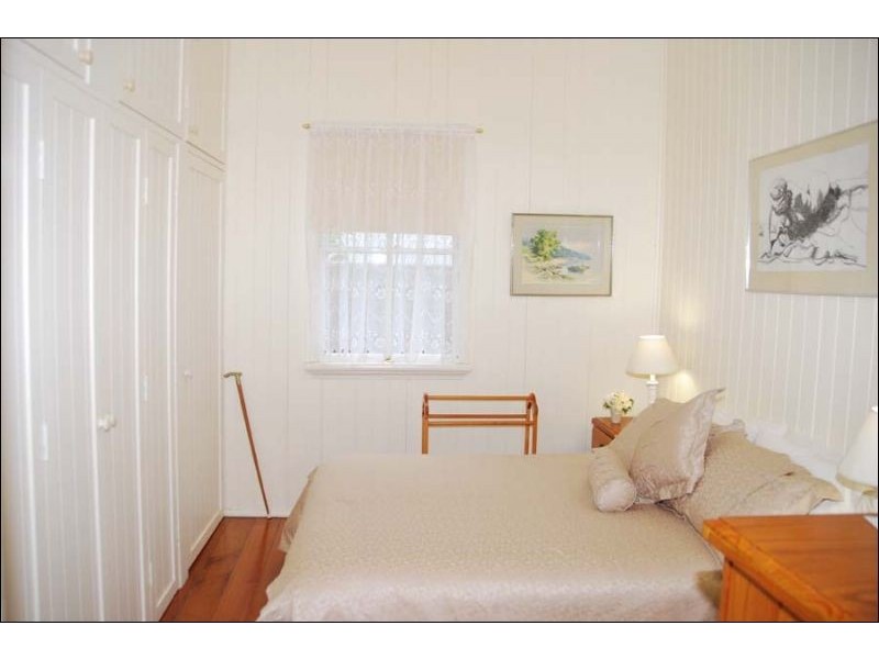 Eagle Heights QLD 4271