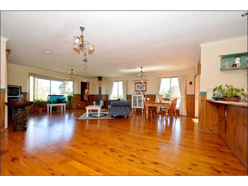 61 Coomera Gorge Drive, Tamborine Mountain QLD 4272