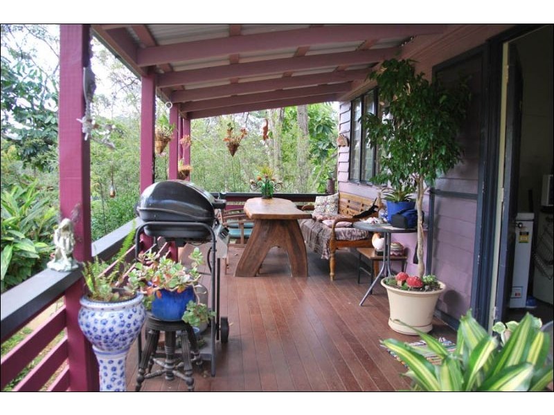 54 Long Road, Eagle Heights QLD 4271