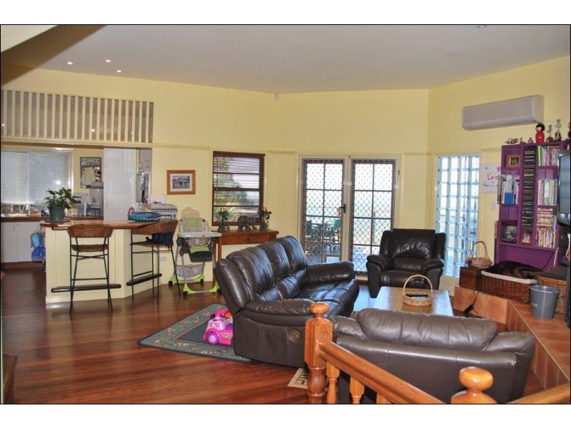 Eagle Heights QLD 4271