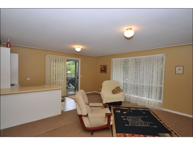 12 Tambora Court, Eagle Heights QLD 4271