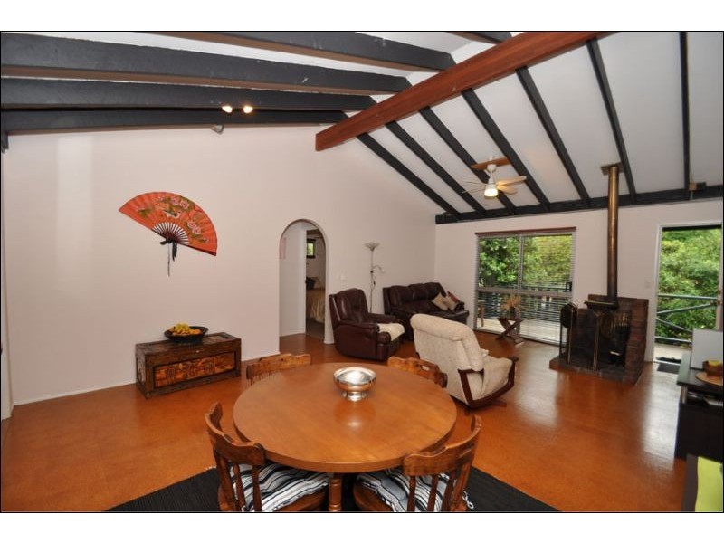 12 Tambora Court, Eagle Heights QLD 4271