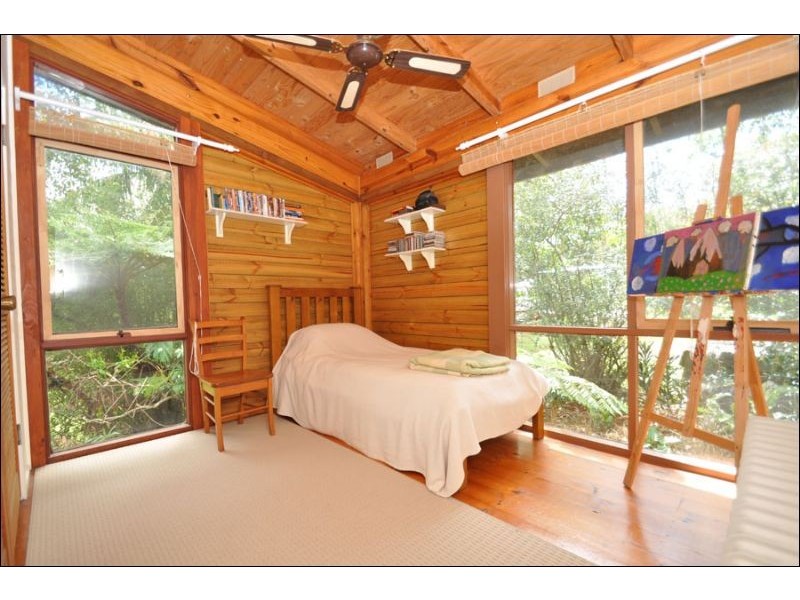 16 Ocean View Parade, Tamborine Mountain QLD 4272