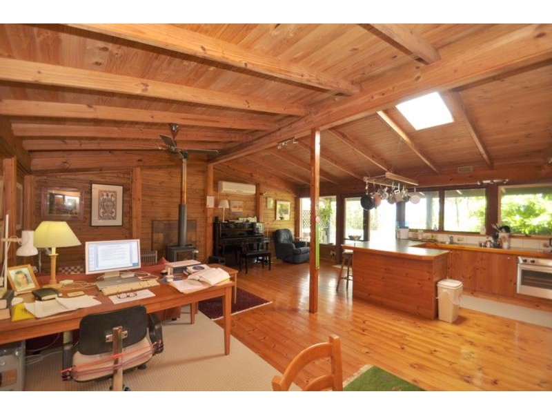 16 Ocean View Parade, Tamborine Mountain QLD 4272