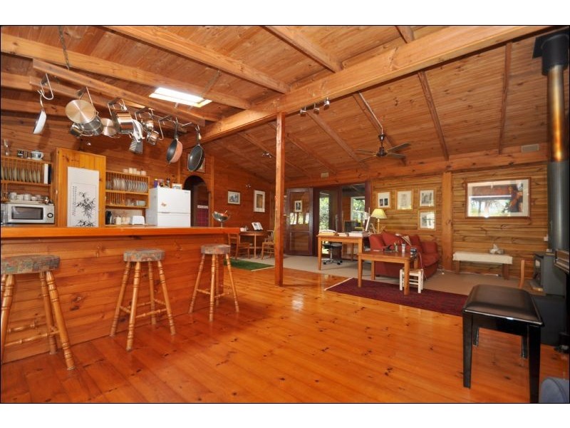 16 Ocean View Parade, Tamborine Mountain QLD 4272