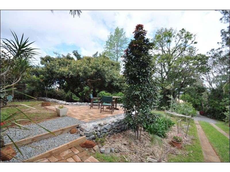 16 Ocean View Parade, Tamborine Mountain QLD 4272