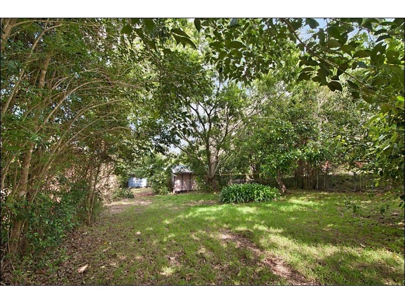 1 Central Ave, Eagle Heights QLD 4271