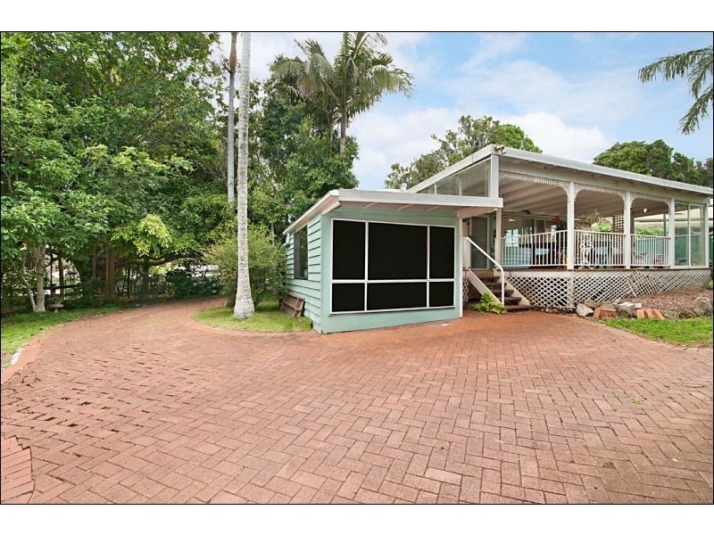 8 Beechmont Ave, Eagle Heights QLD 4271