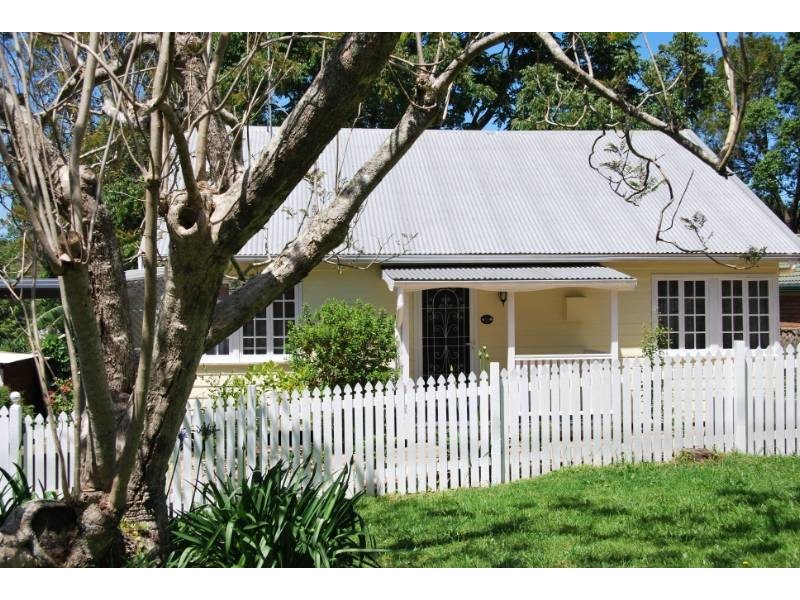 15 BEECHMONT AVENUE, Eagle Heights QLD 4271