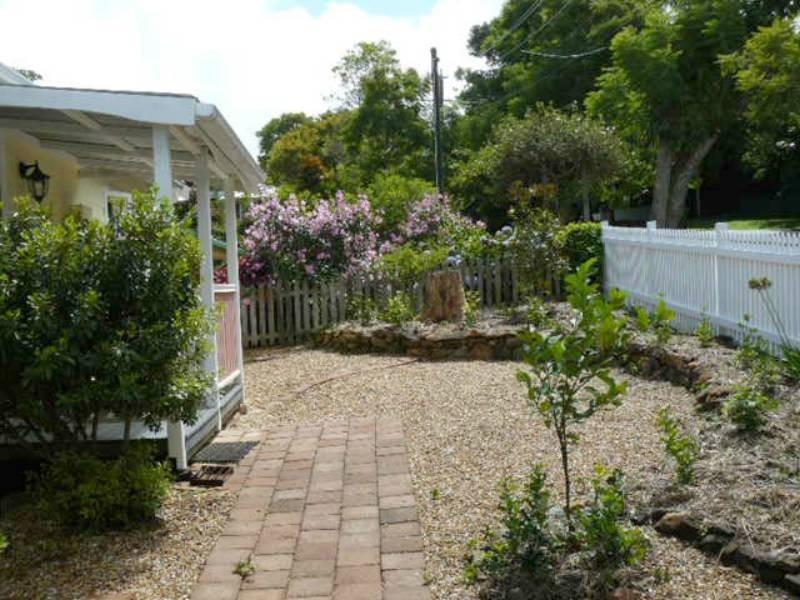 15 BEECHMONT AVENUE, Eagle Heights QLD 4271