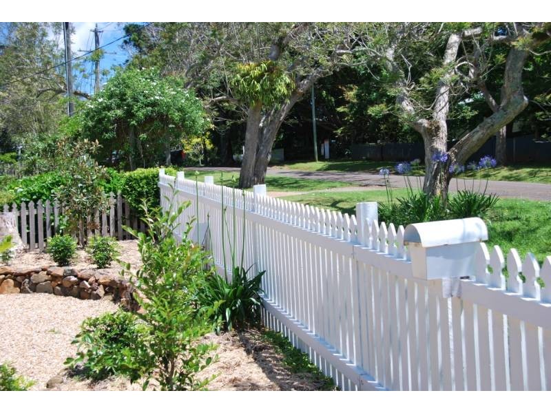 15 BEECHMONT AVENUE, Eagle Heights QLD 4271