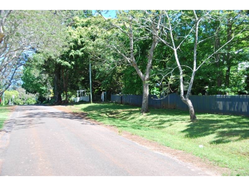 15 BEECHMONT AVENUE, Eagle Heights QLD 4271