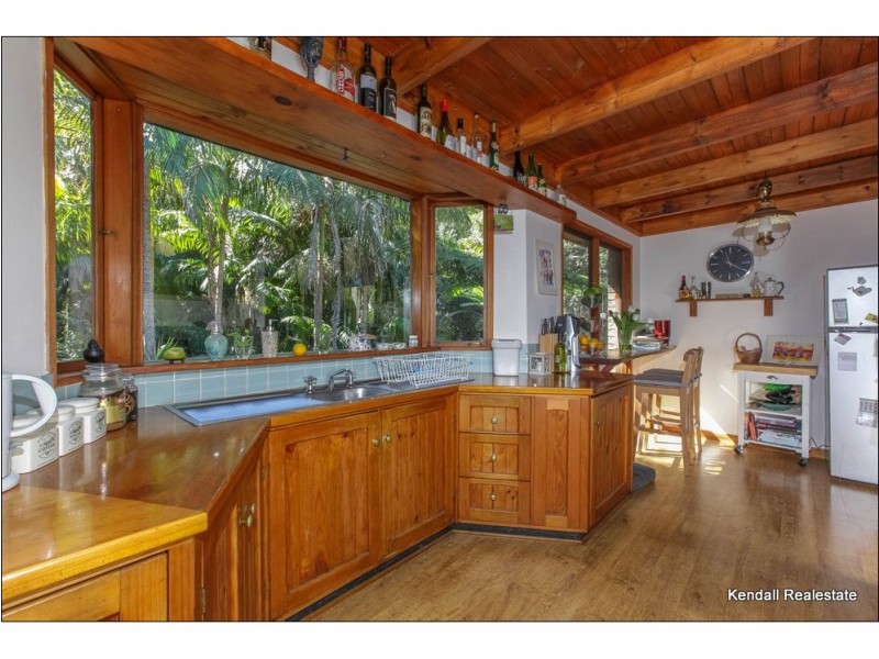 10 Forsythia Drive, Eagle Heights QLD 4271