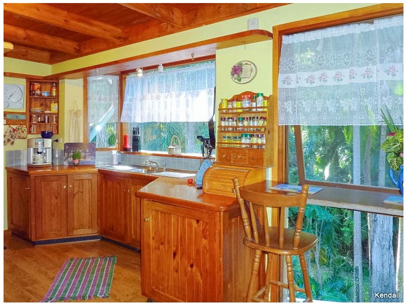 10 Forsythia Drive, Eagle Heights QLD 4271