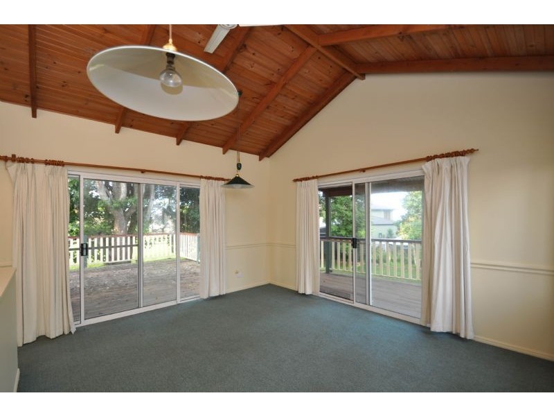 21 Jenyns Road, Tamborine Mountain QLD 4272