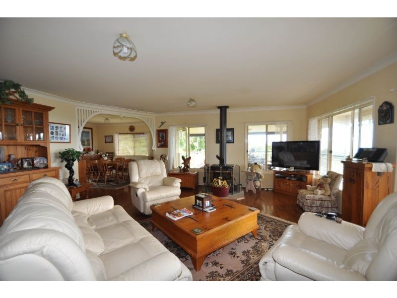 29 Flores Court, Tamborine Mountain QLD 4272