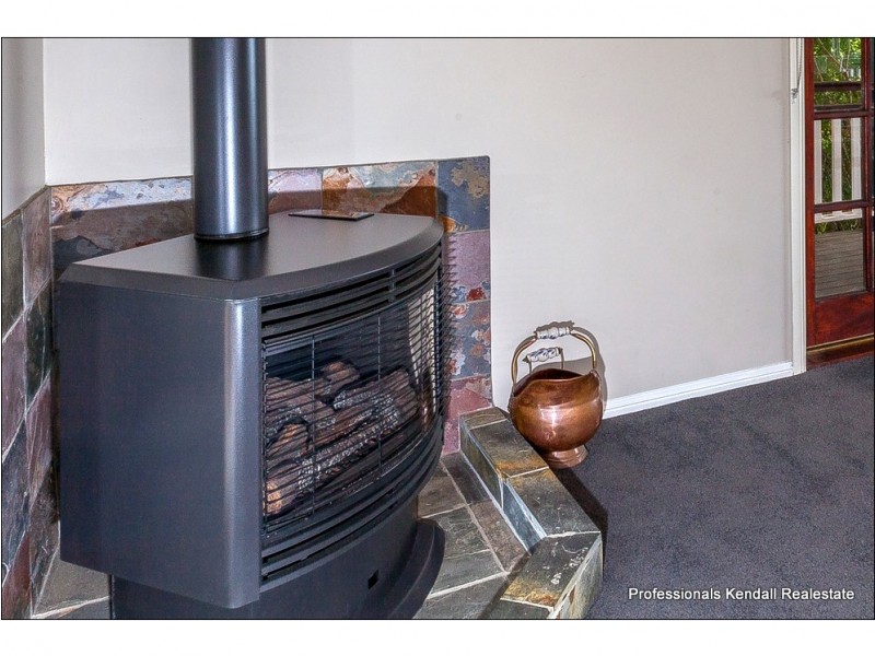 102 Contour Road, Tamborine Mountain QLD 4272