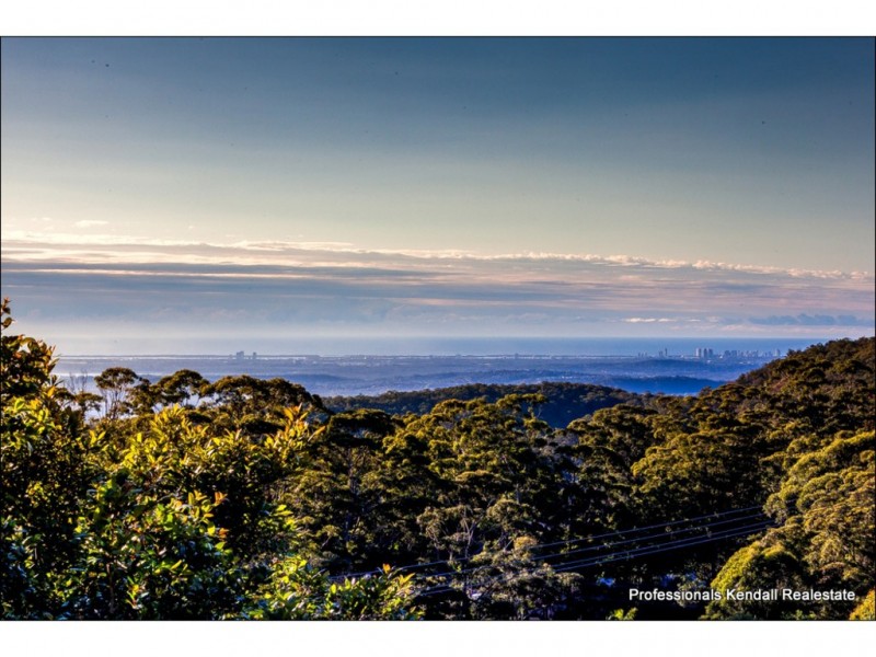 102 Contour Road, Tamborine Mountain QLD 4272