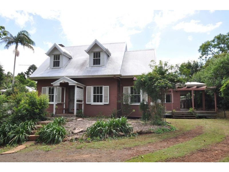 18 Central Avenue, Eagle Heights QLD 4271