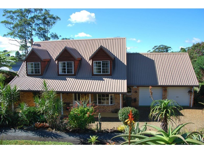 11 Carey Pde, North Tamborine QLD 4272