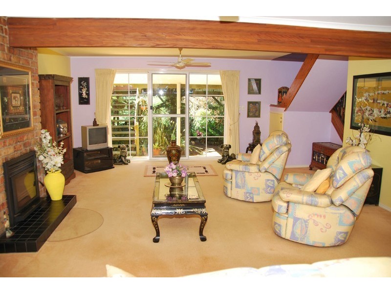 11 Carey Pde, North Tamborine QLD 4272