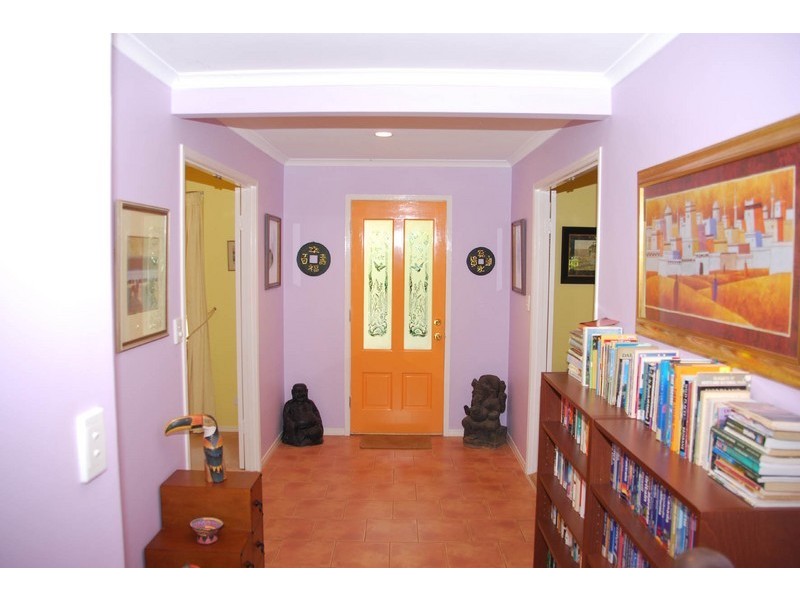 11 Carey Pde, North Tamborine QLD 4272