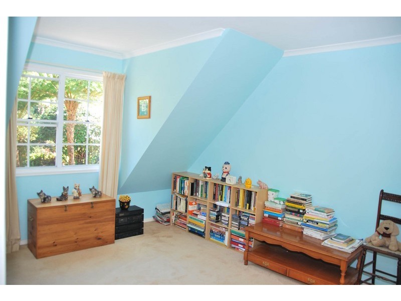 11 Carey Pde, North Tamborine QLD 4272