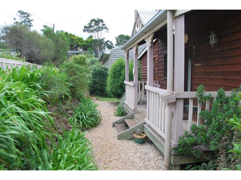 52 Paradise Drive, Eagle Heights QLD 4271