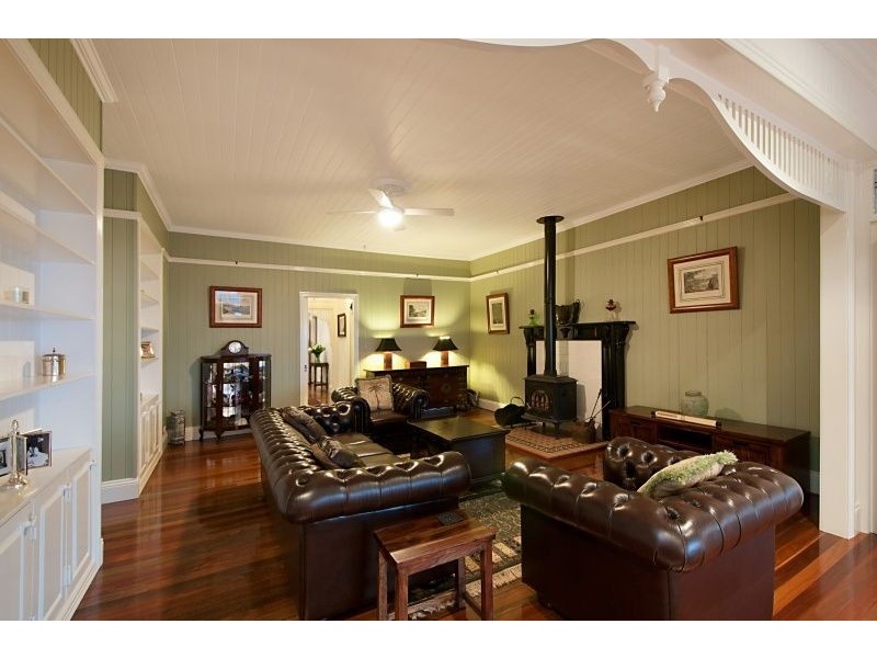 45 Central Avenue, Eagle Heights QLD 4271