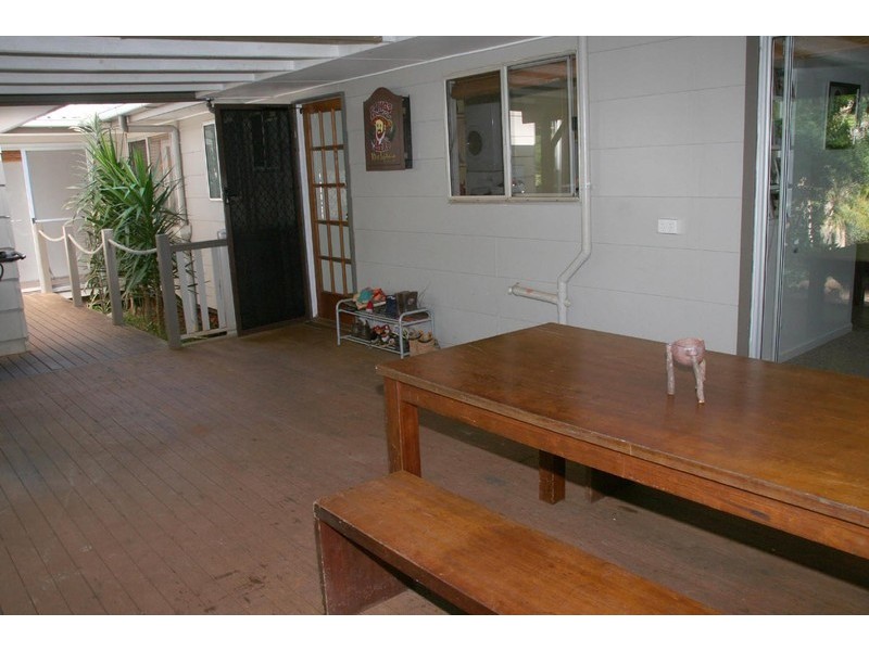 1-3 Mayon Court, Eagle Heights QLD 4271