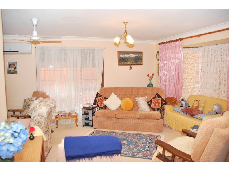 9 Makalu Crt, Eagle Heights QLD 4271