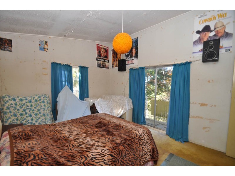 13 Palm Grove Avenue, Eagle Heights QLD 4271